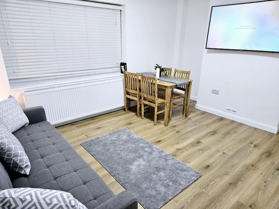 Wonderful In Wembley Appartement *